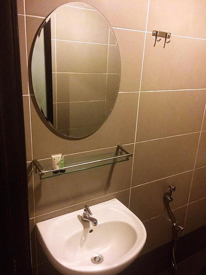 Hotel Sara's Inn, Shah Alam Bagian luar foto