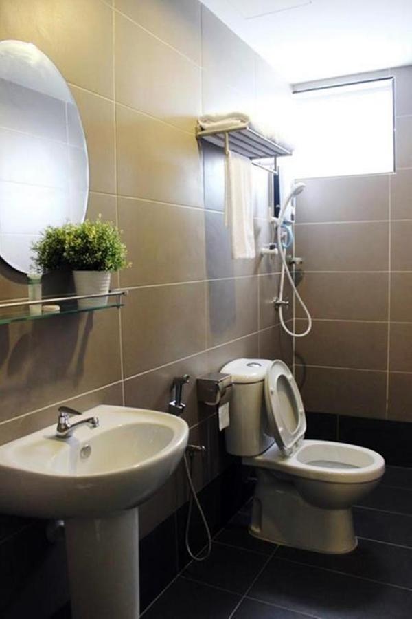 Hotel Sara's Inn, Shah Alam Bagian luar foto