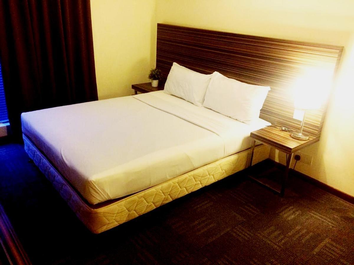 Hotel Sara's Inn, Shah Alam Bagian luar foto